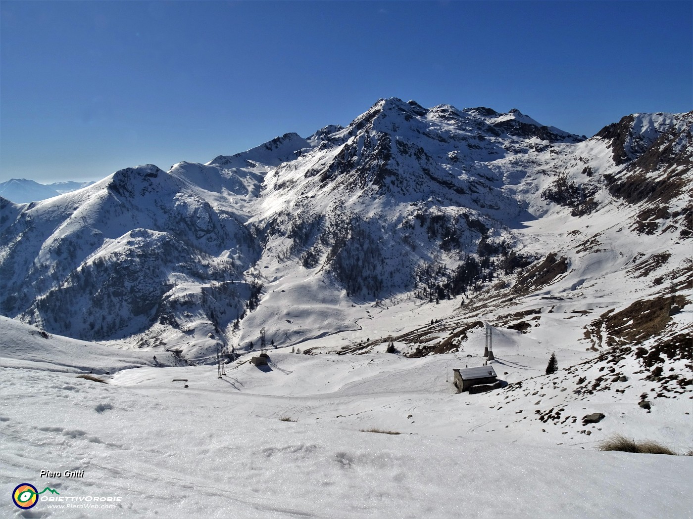 51 Vista su Ca' San Marco-Cantoniera e verso Mincucco e Ponteranica....JPG -                                
